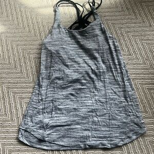 Lululemon size 8 tank with bra